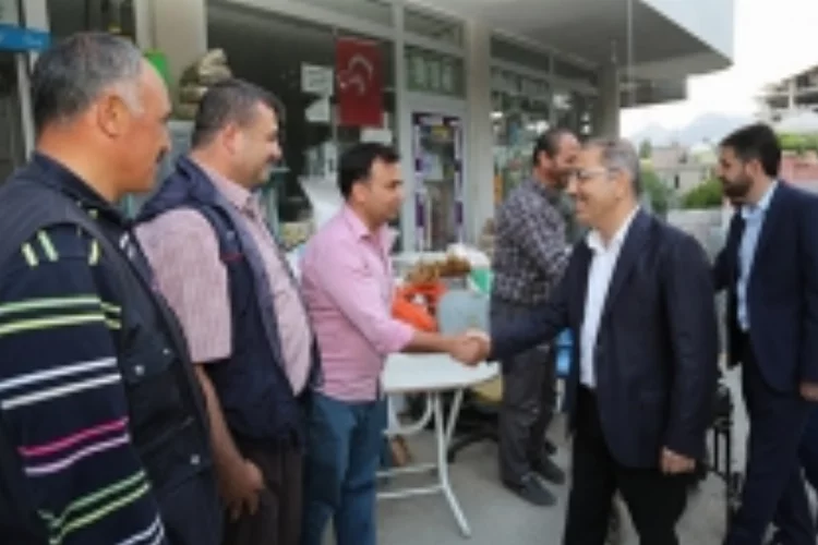 Başkan Çelikcan, Pozantı'da vatandaşlarla iftar yapıyor