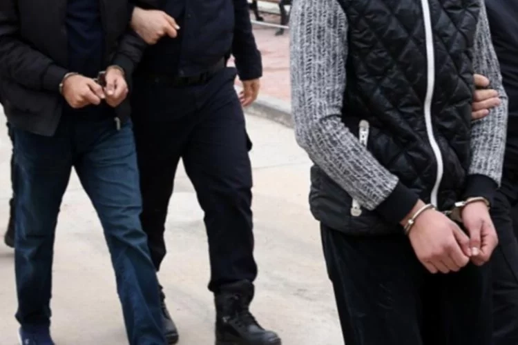 Burdur'da Hapis Cezası Kesinleşmiş 12 Firari Hükümlü, Jandarma Operasyonuyla Yakalandı