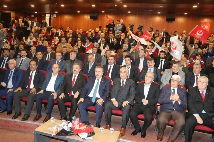 BBP Genel Başkanı Mustafa Destici, partisinin Adana İl Kongresi'nde konuştu: