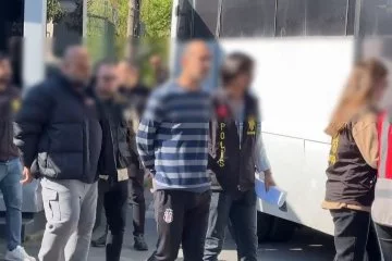 Beşiktaş'ta gece kulübü yangınına ilişkin gözaltına alınan 11 şüpheli adliyeye sevk edildi