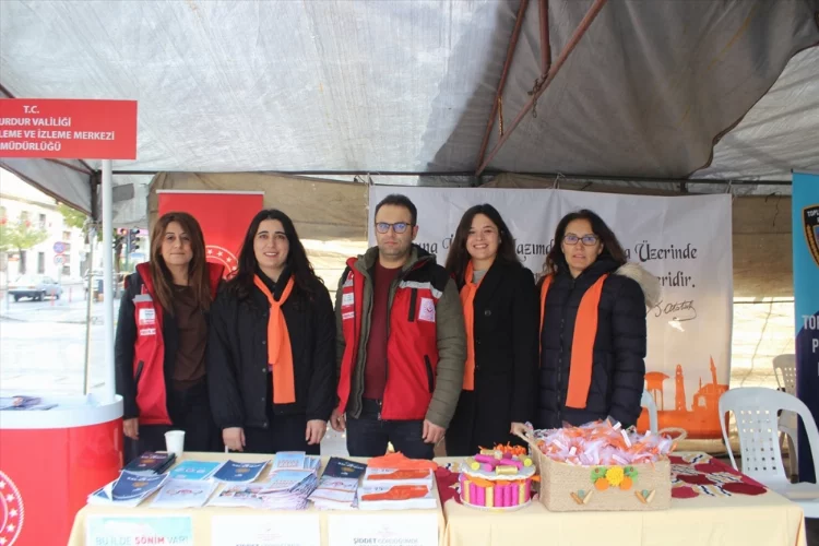 Burdur'da "Kadına Yönelik Şiddete Karşı Uluslararası Mücadele Günü" programı düzenlendi