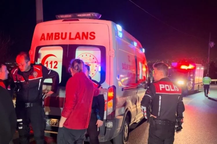 Bursa'da genç kız, Uludağ yolunda duvardan düşerek mahsur kaldı, itfaiye kurtardı