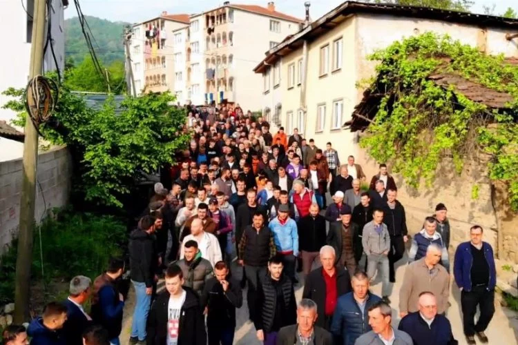 Bursa İnegöl'de Cerrah Mahallesi toplu bayramlaşması