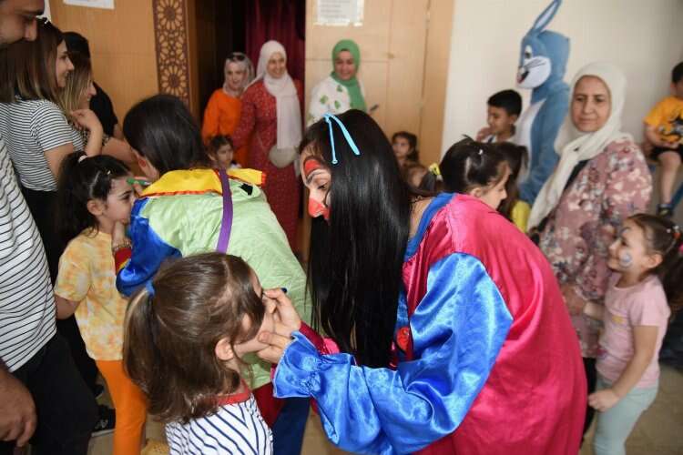 Ceyhan Belediyesi, 23 Nisan'da çocuklara ücretsiz tiyatro ve şenlik düzenledi 3