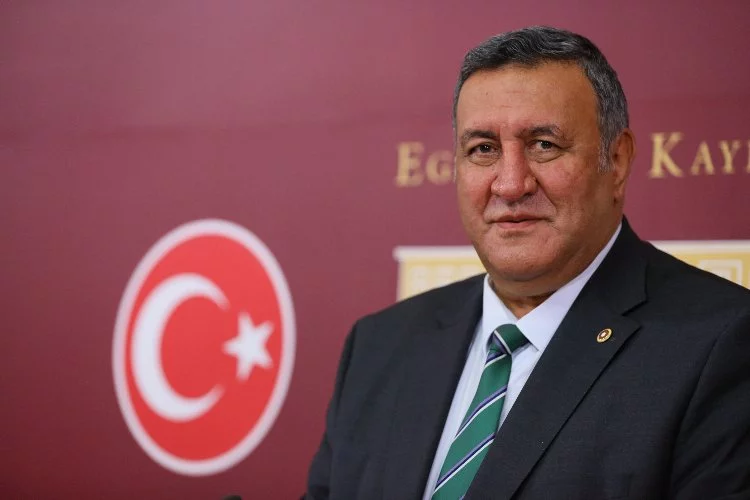 CHP Niğde Milletvekili Ömer Fethi Gürer: 1 Mayıs emeğin bayramı kutlu olsun