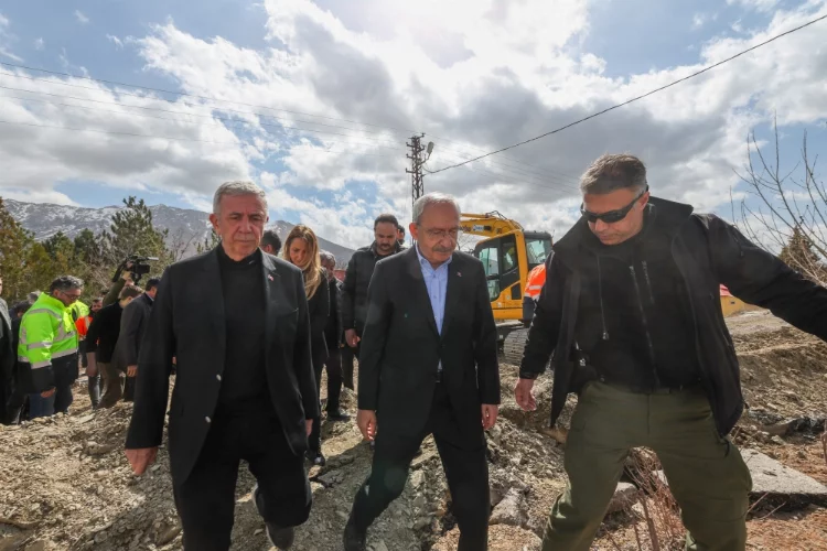 CHP Genel Başkanı Kılıçdaroğlu, depremlerden etkilenen Kahramanmaraş'ta ziyaretlerde bulundu
