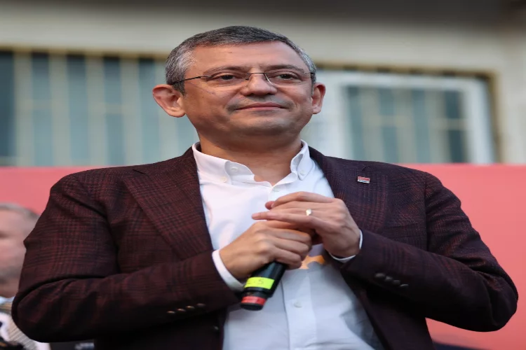 CHP Genel Başkanı Özel, partisinin Manavgat İlçe Başkanlığı'nda konuştu: