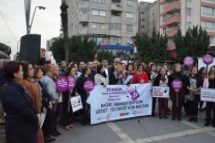 CHP’li kadınların etkinliğine erkeklerde destek verdi