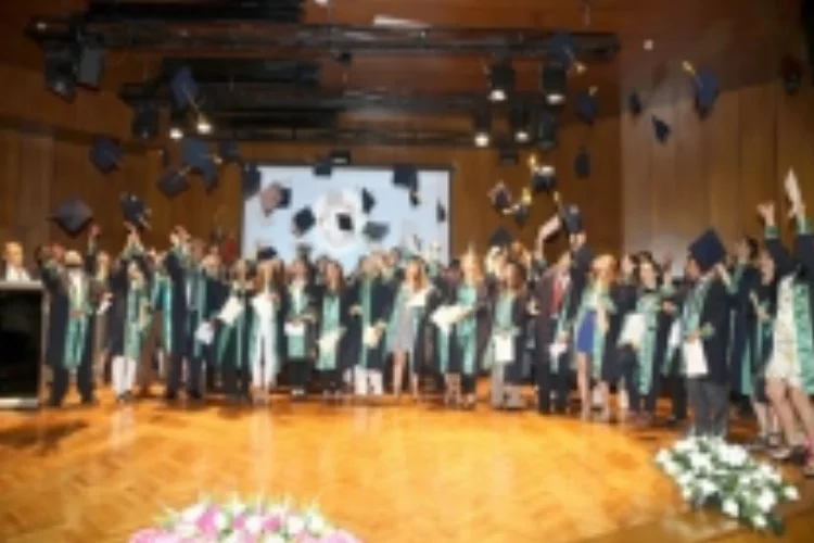 ÇÜ’de mezuniyet heyecanı