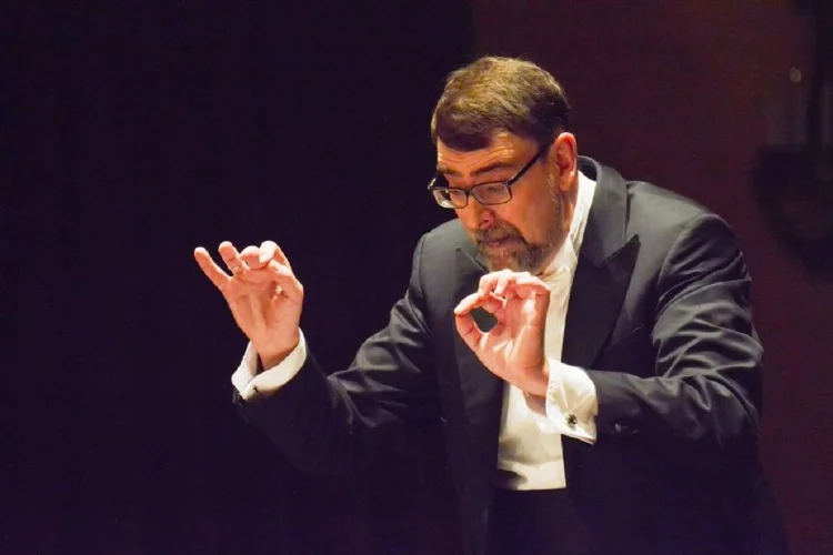 Çukurova Devlet Senfoni Orkestrası iki yıldızı ağırlıyor