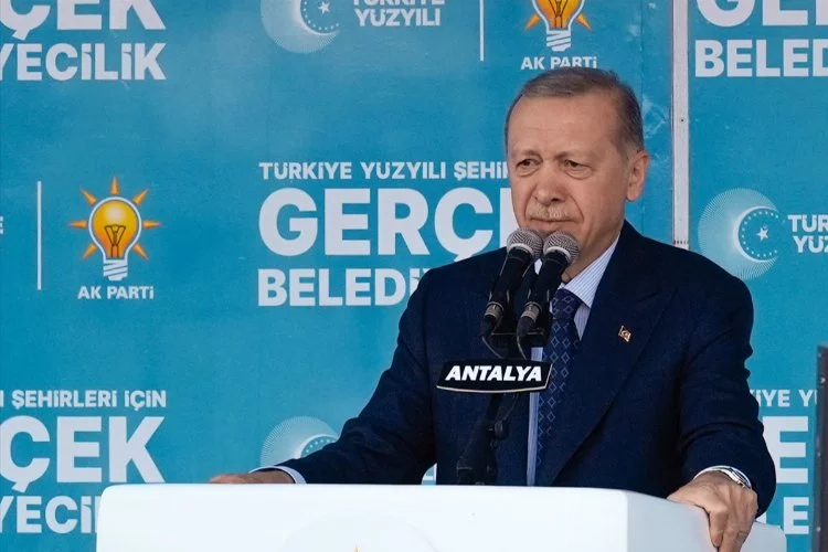 Cumhurbaşkanı Erdoğan Antalya'da Halka Hitap Etti: Antalya'ya Hizmete Talibiz