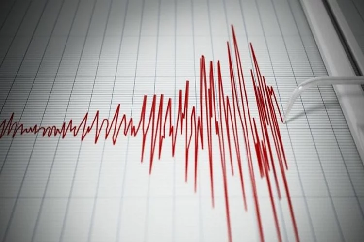 AFAD: "Van’ın Tuşba ilçesinde 4.7 büyüklüğünde deprem oldu."