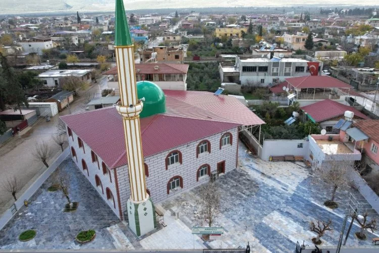 Depremde yıkılan camideki yüzde 25'lik sapma yeni camide düzeltildi