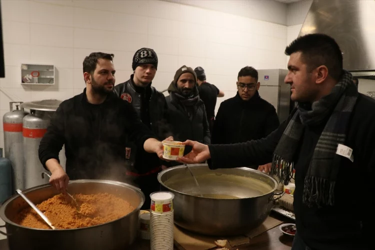 Elbistan'da "Yeniden Hayat Lokantası"yla depremzedelere ücretsiz restoran hizmeti