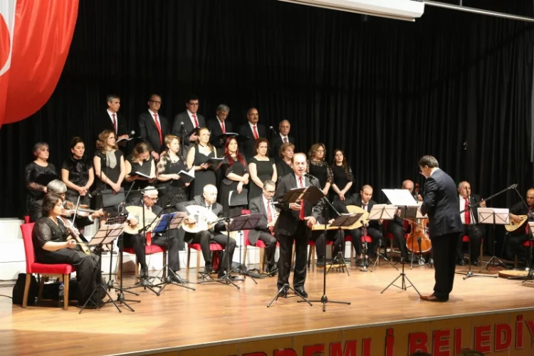 Erdemli Belediyesi Çağdaş Türk  Müziği Korosu, sezon açılışını yaptı