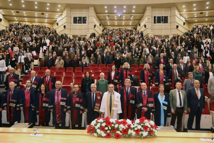 ERÜ’de 375 öğrenci önlük giydi