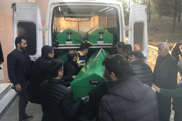Eski milletvekili Dedeoğlu'nun evlerinde ölü bulunan ağabeyi ve yengesi toprağa verildi