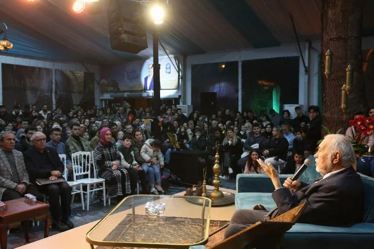 Eyüpsultan Belediyesi Ramazan sohbetlerinin konuğu Prof. Dr. İlber Ortaylı oldu 