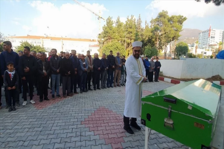 Gaziantep'teki kazada hayatını kaybedenlerin cenazeleri Osmaniye'de defnedildi