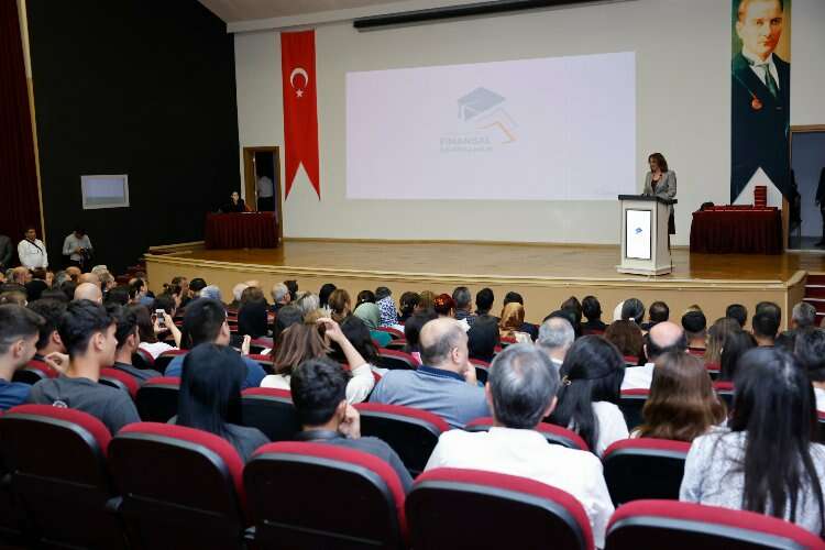 Geleceğin liderleri için Finansal Okuryazarlık Eğitim Projesi Adana’da tamamlandı 2