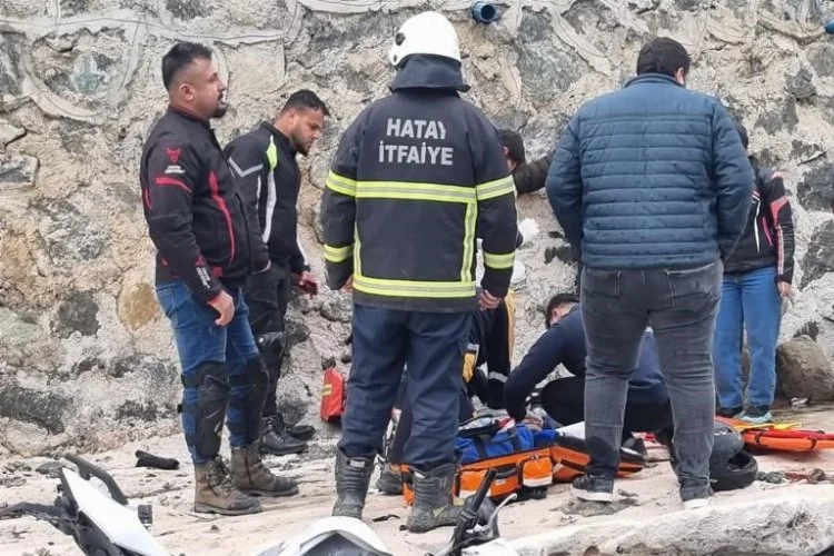 Hatay'da uçuruma yuvarlanan motosiklette genç hayatını kaybetti