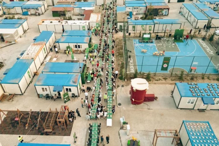 Hatay'daki depremzedelere 50 bin öğün gıda yardımı