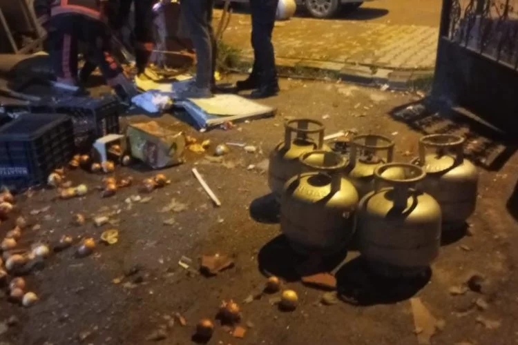 İftar yemeği hazırlanan konteynerde tüpler patladı, mahalle savaş alanına döndü