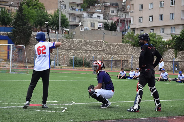 Beyzbol Gençler Türkiye Birincisi Mardin’den