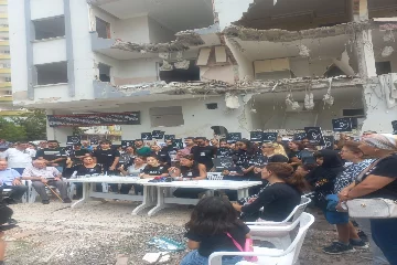 Depremde yaşamını yitiren vatandaşların yakınları: Adalet istiyoruz