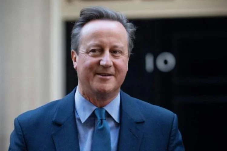 İngiltere Dışişleri Bakanı Cameron: İsrail'in İran'a misilleme konusunda akıllı olma çağrısı