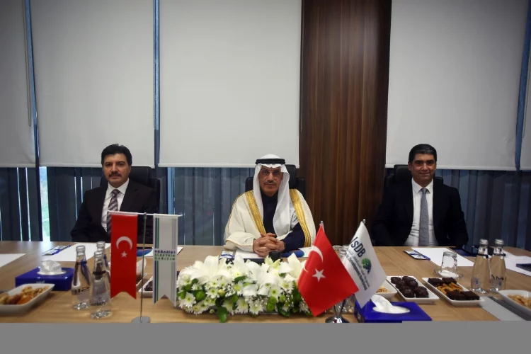 İslam Kalkınma Bankası ve Türkiye Kalkınma ve Yatırım Bankası yetkilileri BEDAŞ'ı ziyaret etti