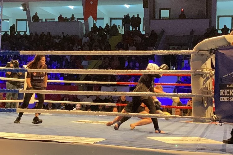 İsmail Altay Fight Arena Kick Boks Şampiyonası'nda Zafer Kazananları Açıklandı