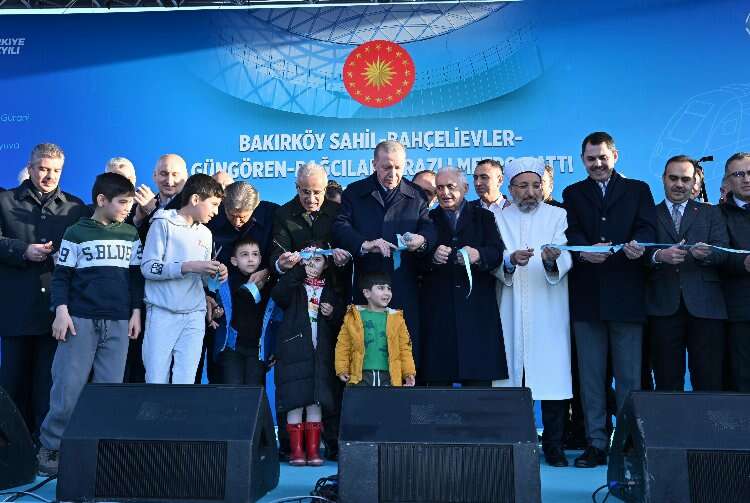 İstanbul'un yeni raylı sistemi Bakırköy Sahil-Kirazlı metro hattı açıldı 2