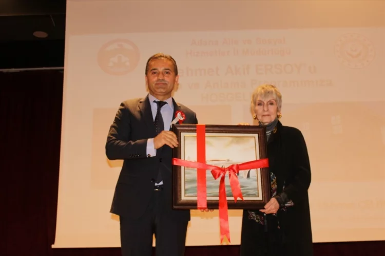 İstiklal Marşı'nın yazarı Mehmet Akif Ersoy, vefat yıl dönümünde Adana'da anıldı