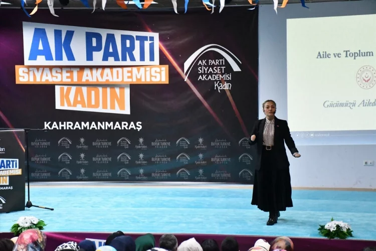 Kahramanmaraş'ta "AK Parti Siyaset Akademisi Kadın" programı düzenlendi