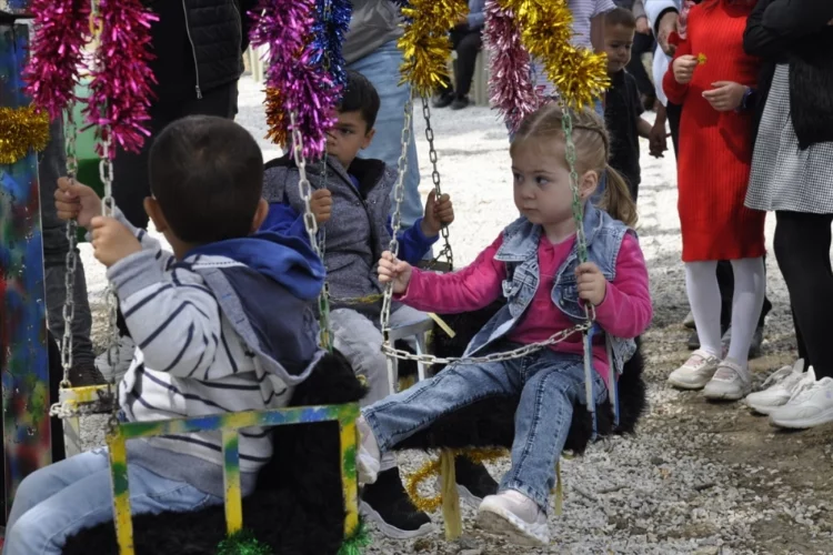Kahramanmaraş'ta depremzede çocuklar oyun festivalinde moral buldu