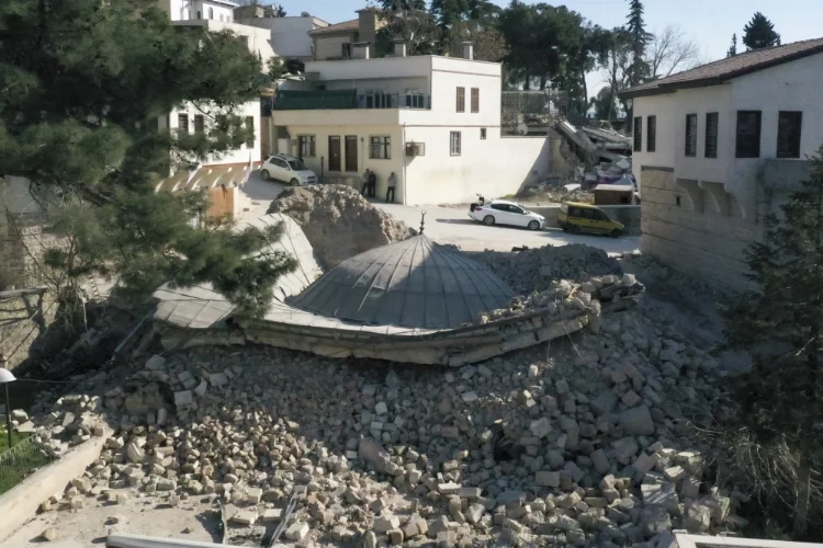 Kahramanmaraş'ta işgalcilerin yıkamadığı camiyi, deprem yıktı