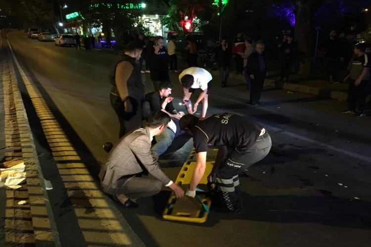Kahramanmaraş'ta otomobilin çarptığı baba ile 2 oğlu yaralandı