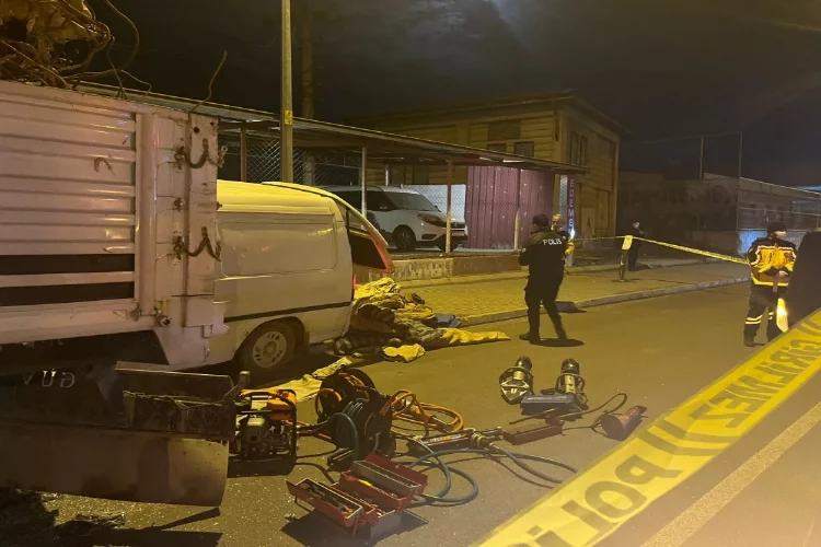 Kahramanmaraş'ta tıra çarpan kamyonetin sürücüsü öldü