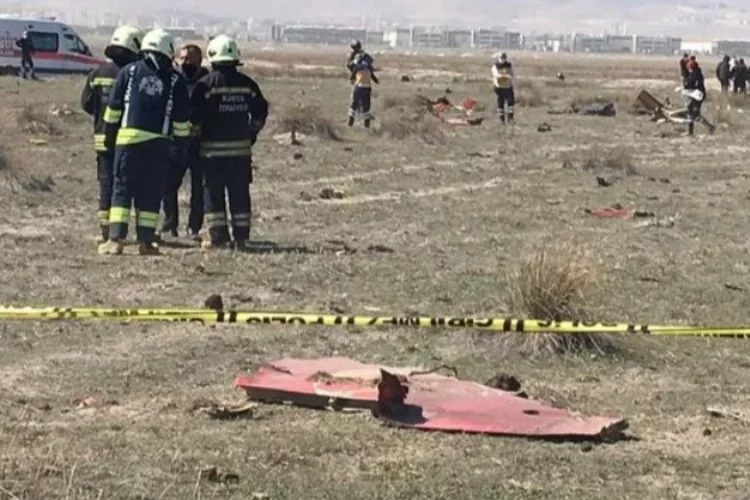Konya 3. Ana Jet Üs Komutanlığında Türk Yıldızları’nın eğitim uçağı düştü: 1 ölü