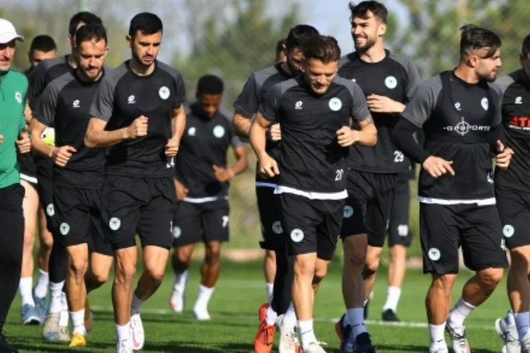Konyaspor, Fatih Karagümrük maçı hazırlıklarını antrenmanla sürdürdü