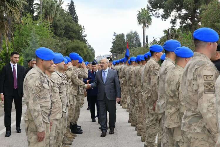 Adana Valisi Köşger, güvenlik güçlerine başarılı görevlerinden dolayı teşekkür etti 2