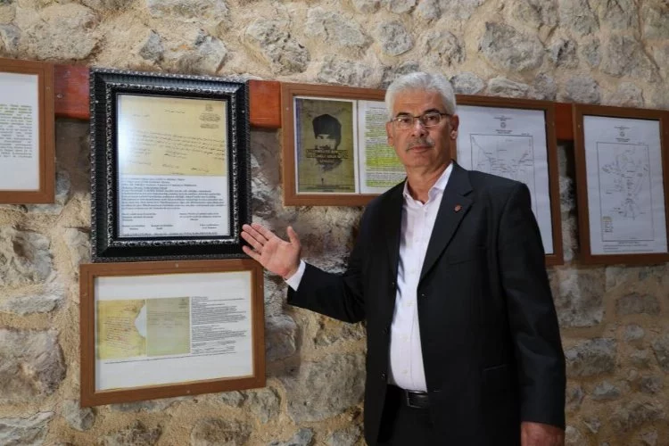 Kozan'da Milli Mücadele Kahramanı Sehlikzade Hasan Efendi'nin torunları tarihi belgeleri gün yüzüne çıkardı