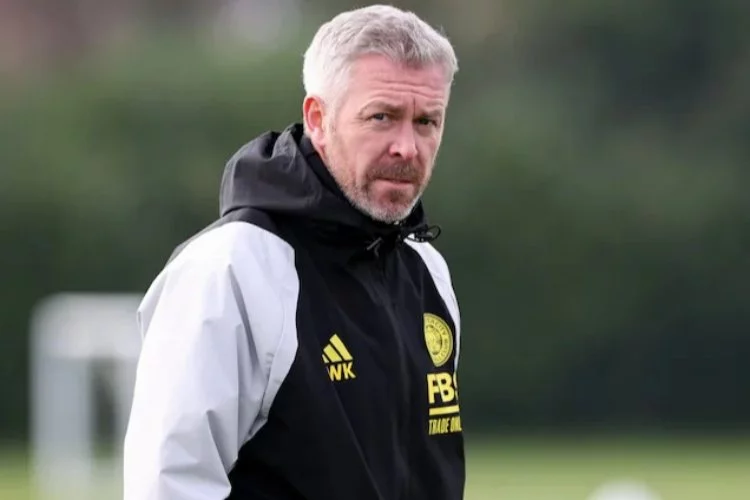 Leicester Kadın Futbol Takımı teknik direktörü Willie Kirk, ilişki iddiasıyla görevden alındı