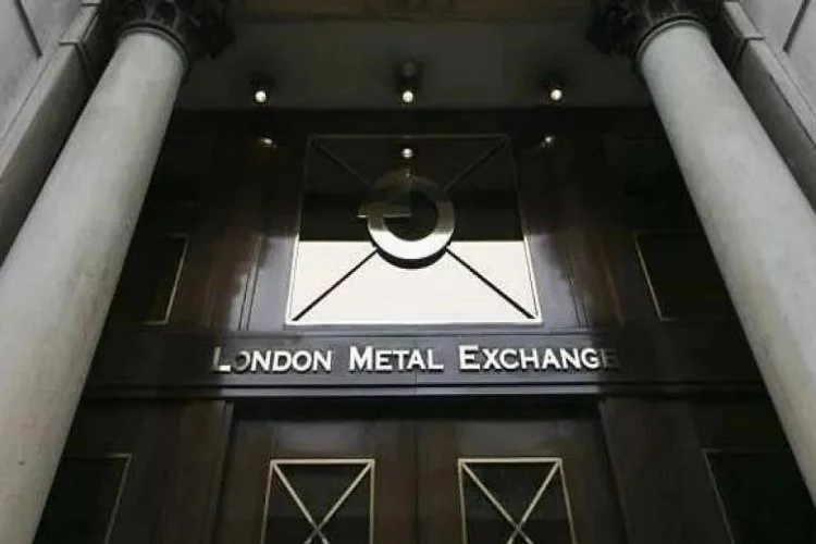 Londra Metal Borsası  Rus metallerini sisteminden yasakladı