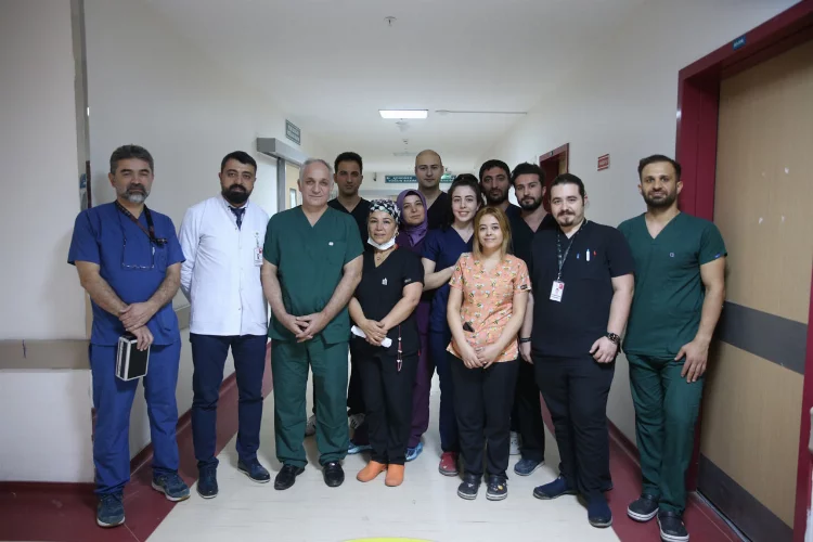 Mardin Eğitim ve Araştırma Hastanesi'nde bir ilk ''İki hastaya açık kalp ameliyatı yapıldı''