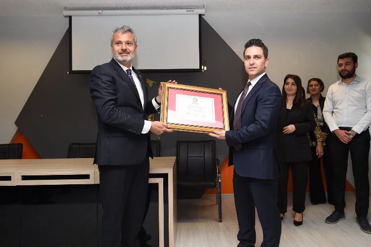 Mehmet Öntürk, Hatay Büyükşehir Belediye Başkanlığı mazbatasını aldı