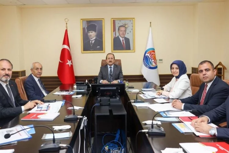 Mersin'de eğitim yatırımları ve hizmetler için değerlendirme toplantısı gerçekleştirildi
