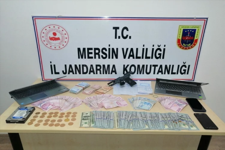 Mersin ve Adana'da yasa dışı bahis operasyonunda 11 zanlı yakalandı