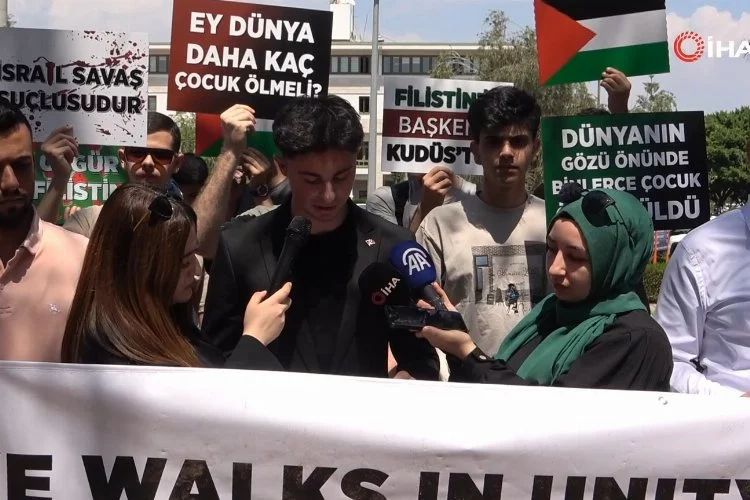 MEÜ'de öğrenciler, İsrail'in Gazze'ye yönelik saldırılarını protesto etti